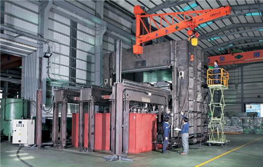 budowa prasy o sile zwarcia 6000 ton